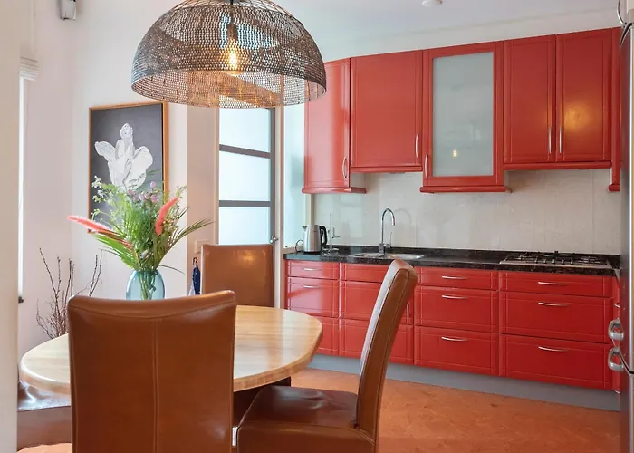 Apartment Casa Queensway Zandvoort